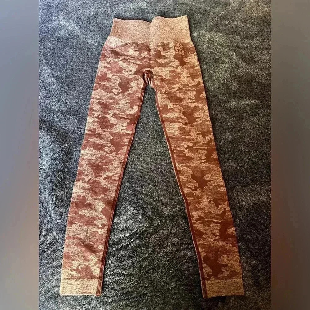 Gymshark Camo Seamless Leggings - Berry Red